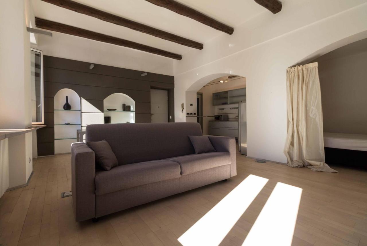 Lungolago Holiday Home - Affitti Brevi Italia Lecco Exterior foto