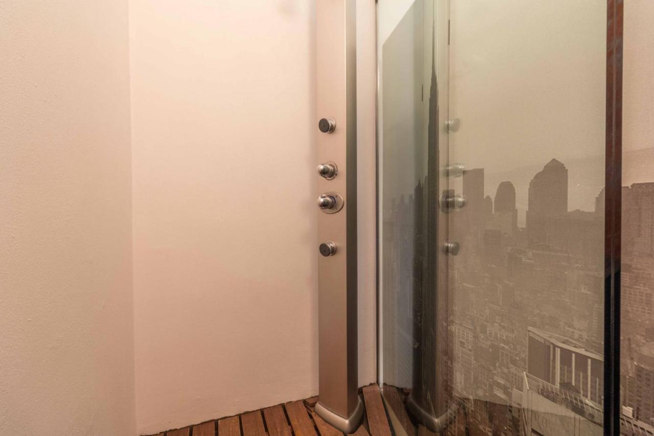 Lungolago Holiday Home - Affitti Brevi Italia Lecco Exterior foto