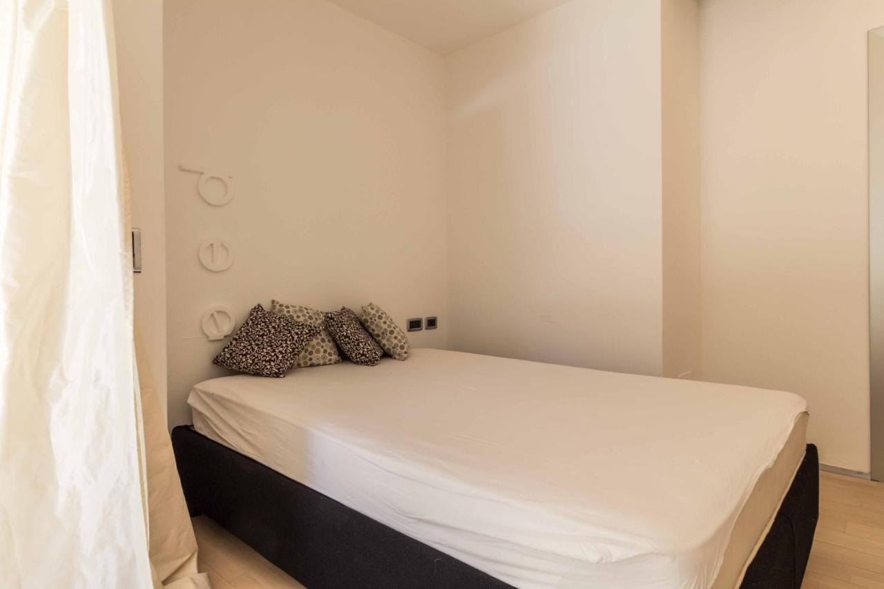 Lungolago Holiday Home - Affitti Brevi Italia Lecco Exterior foto